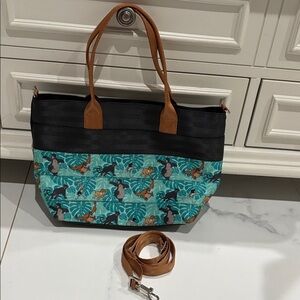 Harvey’s Disney Jungle Book tote
